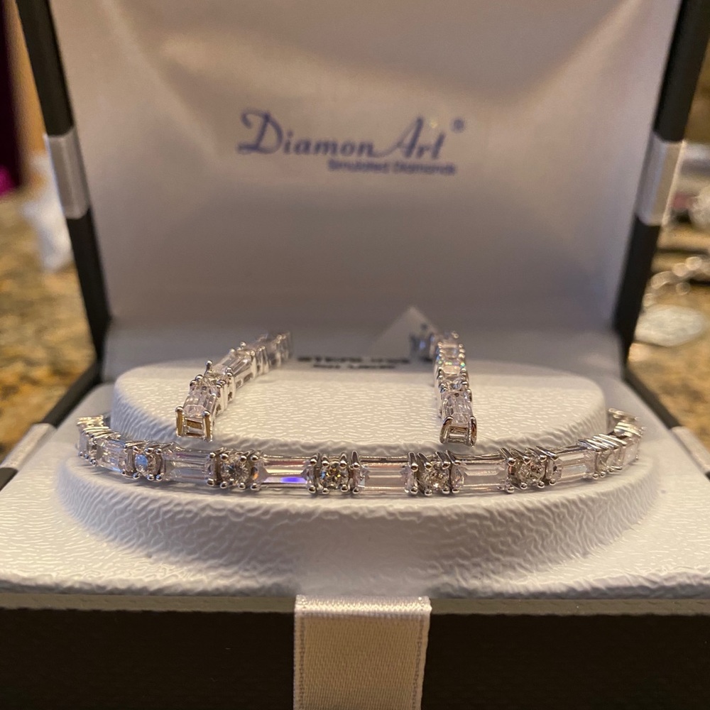 Diamond Art sterling silver earrings and bracelet